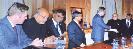 Signing of new distributor agreement (during 35 year celebration) with Mr Kiran Ashar – Group Managing Director (also present – Mr Sajeevan, CEO-Marketing & Mr Deepak Ved, GM-Marketing, and Ian Atkinson – International Business Development - Sykes Pumps International UK).