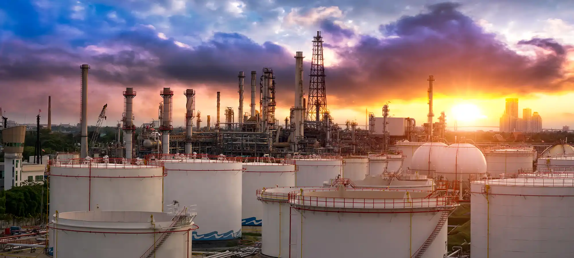 Dehumidification Solution for Petrochemical & Oil