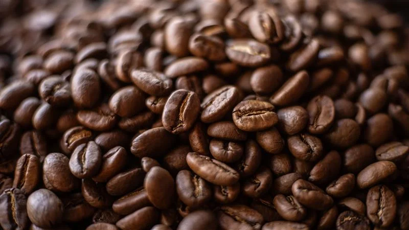 On-Set Dust Control with FV900 for Coffee Advert: A Case Study